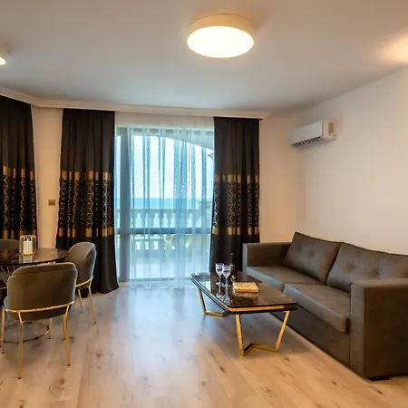 아파트호텔 Santa Maria Luxury Suits 4*