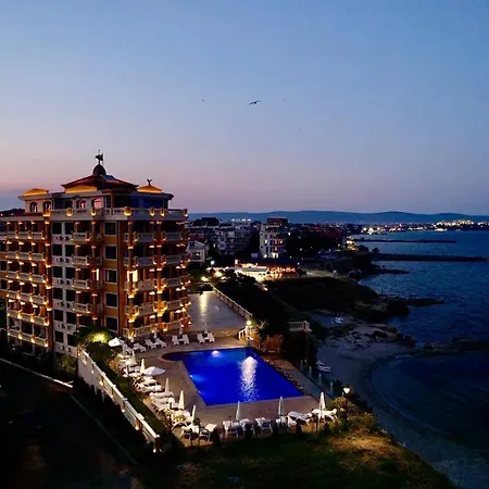 Santa Maria Luxury Suits 4* Ravda