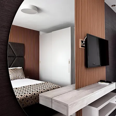 Santa Maria Luxury Suits 4* Rawda