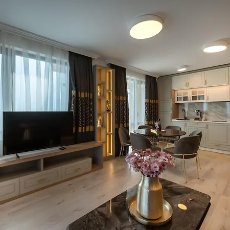 Santa Maria Luxury Suits 4*