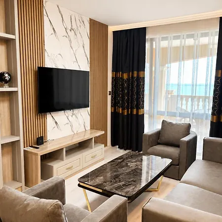 Santa Maria Luxury Suits Ξενοδοχείο με διαμερίσματα 4*