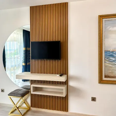 Santa Maria Luxury Suits Ξενοδοχείο με διαμερίσματα