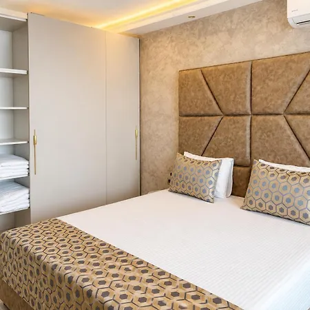 Ξενοδοχείο με διαμερίσματα Santa Maria Luxury Suits Ράβντα