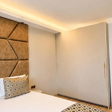 Santa Maria Luxury Suits 4* Ράβντα