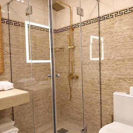 Ξενοδοχείο με διαμερίσματα Santa Maria Luxury Suits 4*