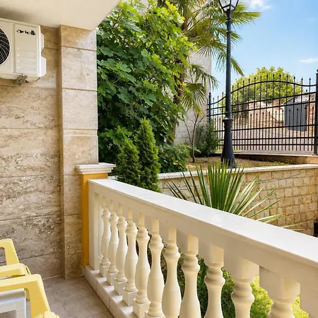 Santa Maria Luxury Suits 4* Ράβντα