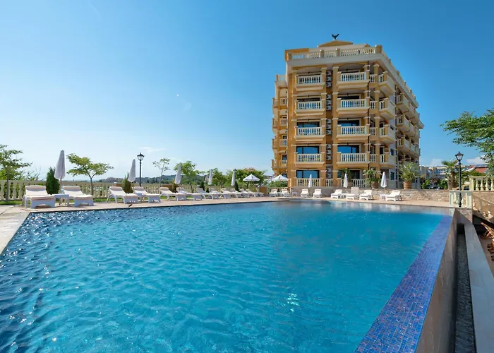 Aparthotel Santa Maria Luxury Suits 4*