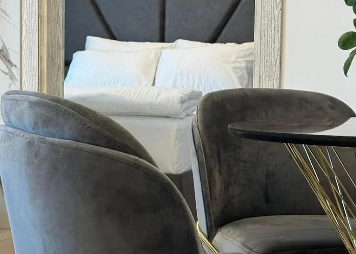 Santa Maria Luxury Suits Aparthotel