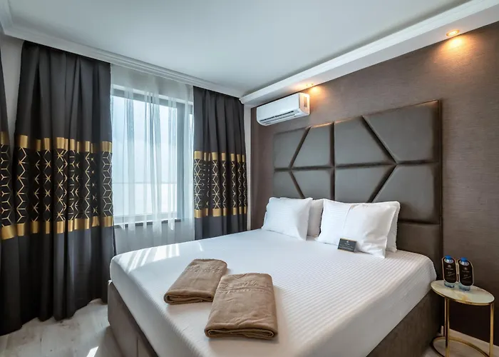 Aparthotel Santa Maria Luxury Suits 4*