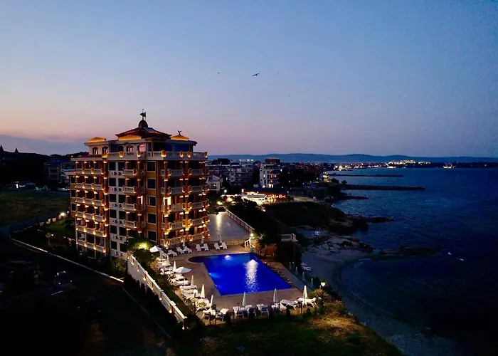 Santa Maria Luxury Suits 4* Rawda